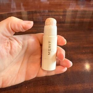 Merit Day Glow Dewy Highlighting Balm in Cava